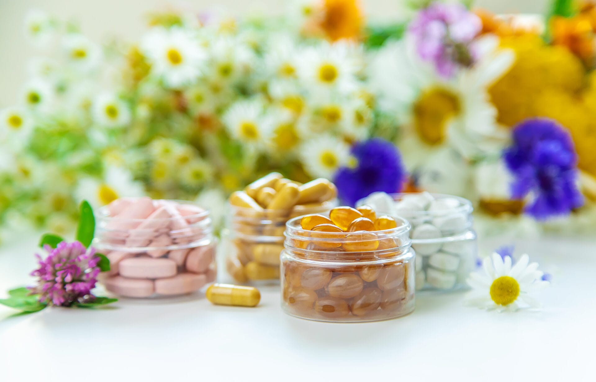 What Supplement Manufacturers Suit You Better? Supplement OEM, ODM, or CDMO?